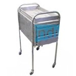 Mesa carro anestesiologo totalmente acero inoxidable llanta de gel de 4" HEL-HM133 MARCA -  Herlis