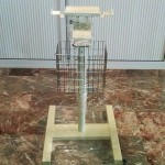 Carro transporte, base soporte con canastilla y 4 llantas dos de ellas con freno WAV-ZA-34005 MARCA -  Waltvick